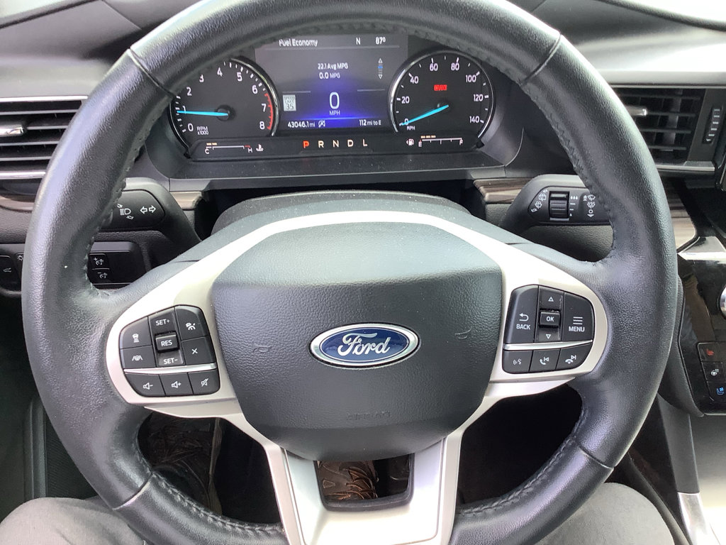 Used 2023 Ford Explorer Limited image 16