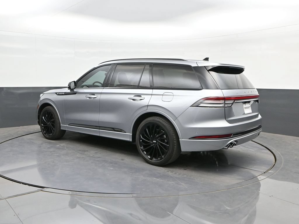 Used 2024 Lincoln Aviator Reserve w/ Equipment Group 201A RWD image 5