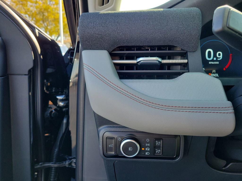 New 2026 Ford Explorer Active w/ Active Comfort Package image 21