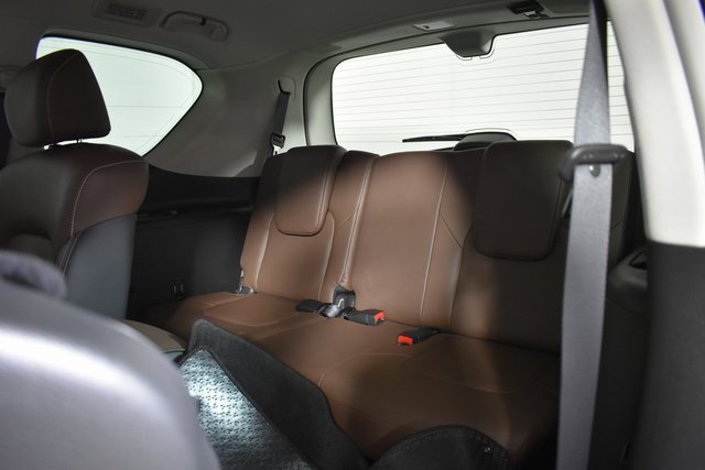 Used 2023 INFINITI QX80 Premium Select w/ All-Season Package image 33
