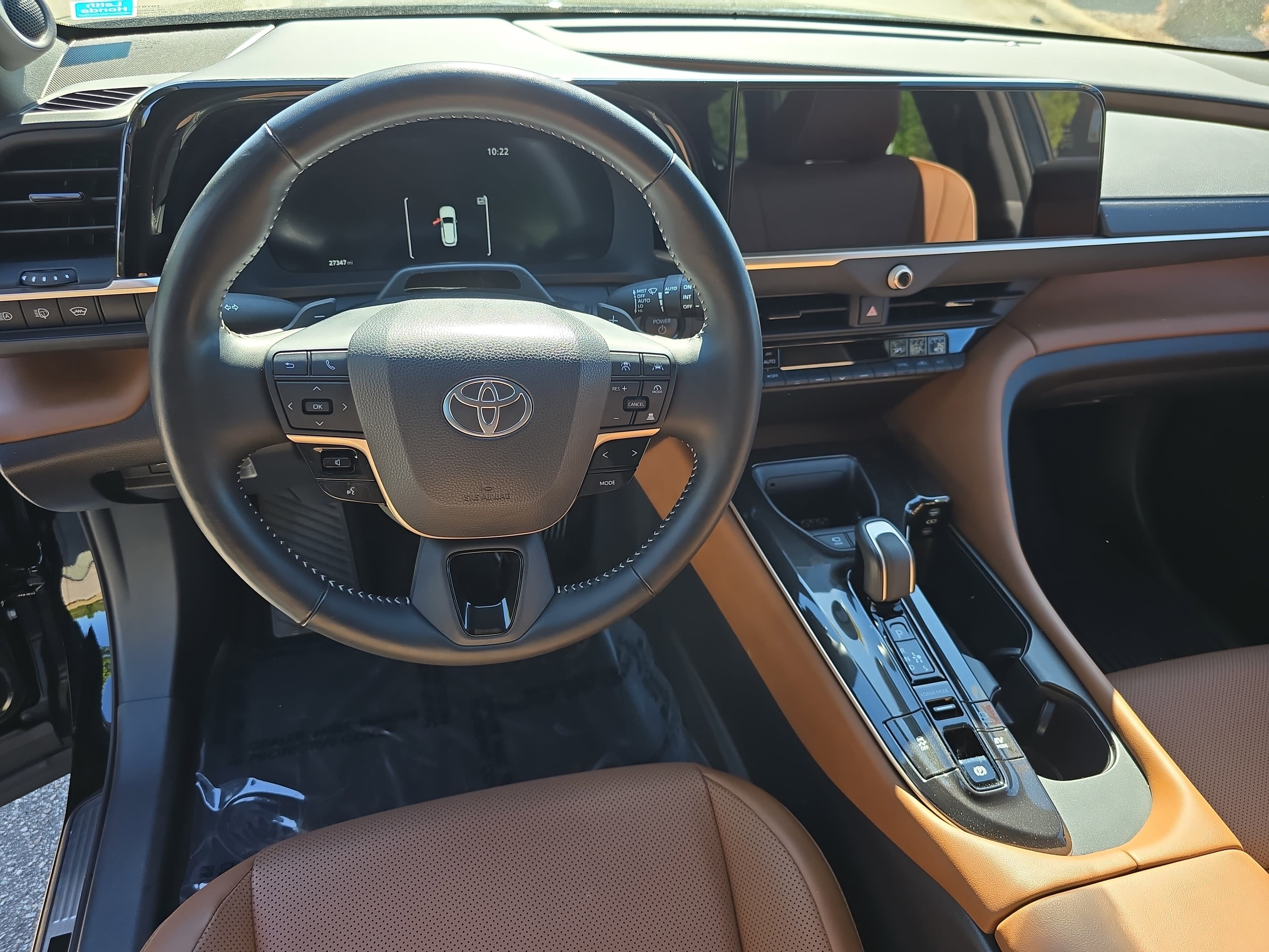 Used 2025 Toyota Crown Signia w/ Advanced Technology Package AWD/4WD image 17