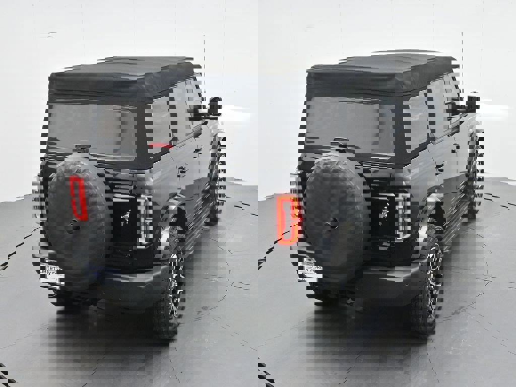 Used 2023 Ford Bronco Outer Banks image 25