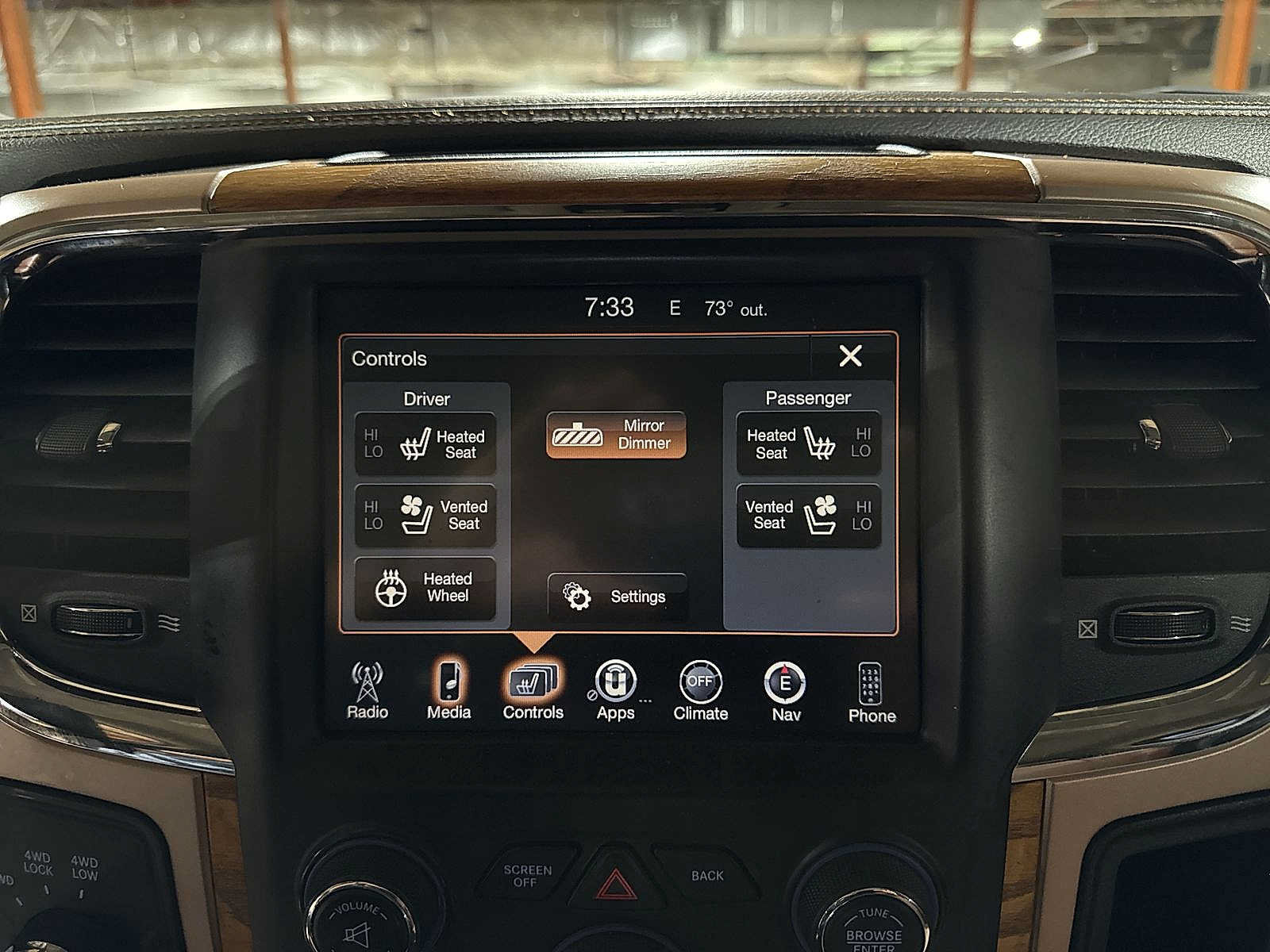 Used 2014 RAM 3500 Laramie Longhorn AWD/4WD image 38