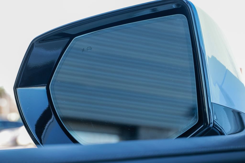 Used 2024 GMC Yukon XL Denali w/ Advanced Technology Package image 53