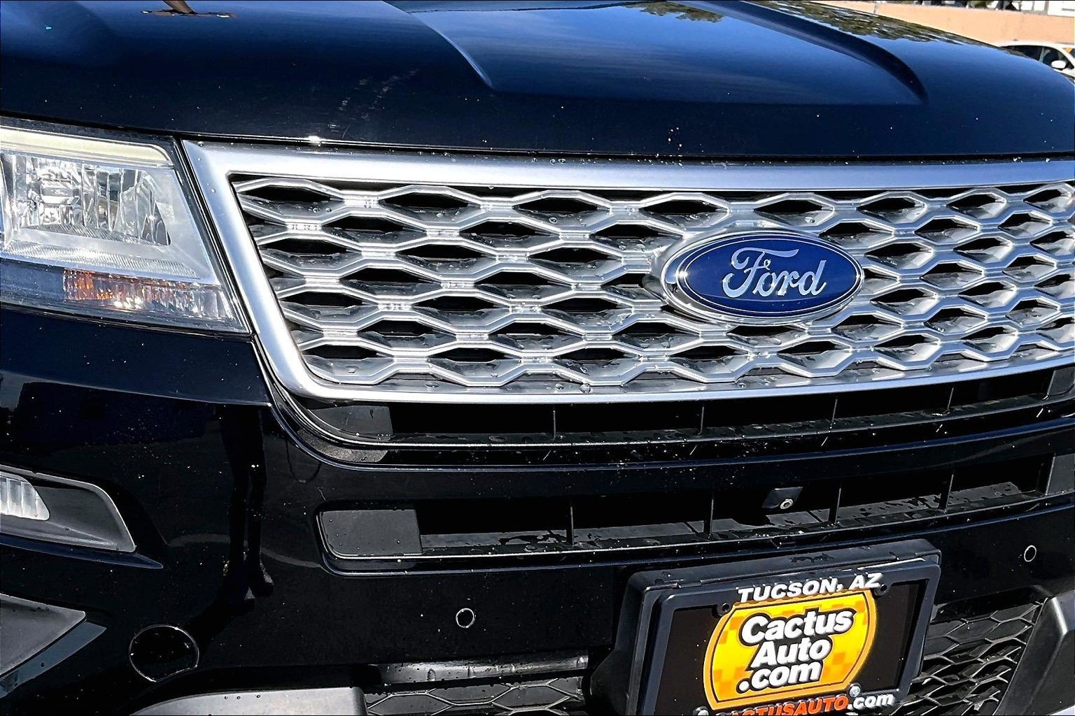 Used 2017 Ford Explorer Platinum AWD/4WD image 29