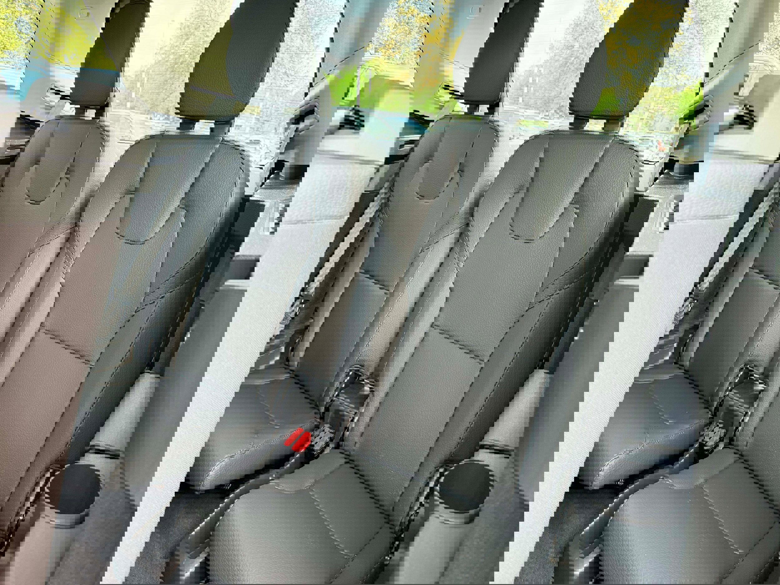 Certified 2025 Volvo XC90 B6 Ultra image 17