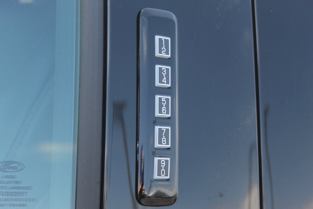 New 2026 Ford F350 Lariat w/ Black Appearance Package AWD/4WD image 6