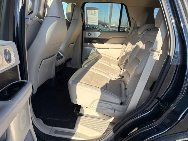 Used 2021 Lincoln Navigator Reserve w/ Luxury Package AWD/4WD image 13