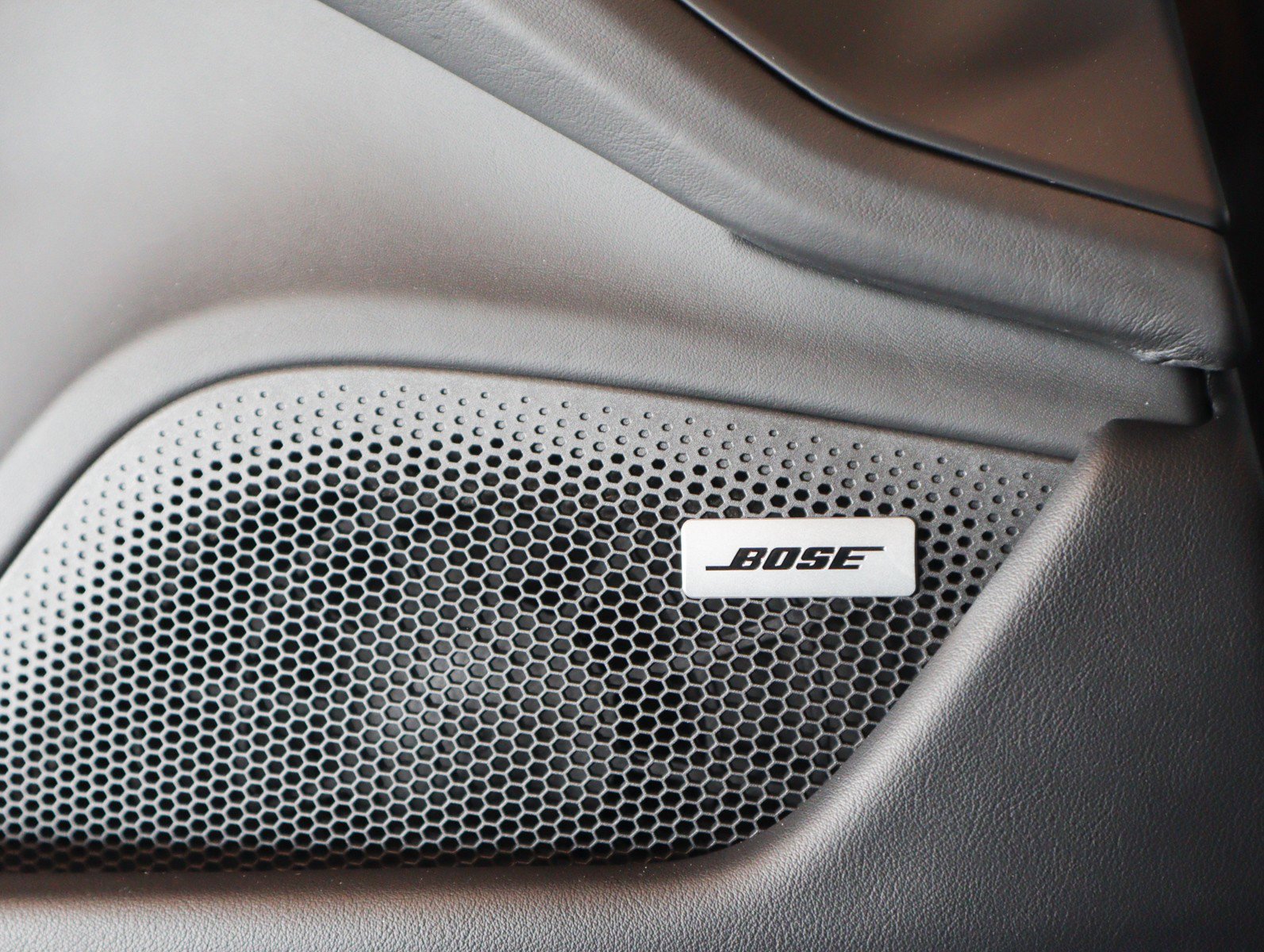 Certified 2024 Porsche Taycan image 20