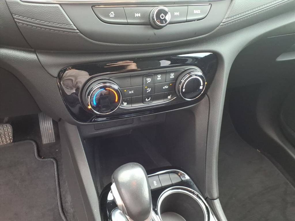 Used 2023 Buick Encore GX Preferred w/ Cold Weather Comfort Package FWD image 29