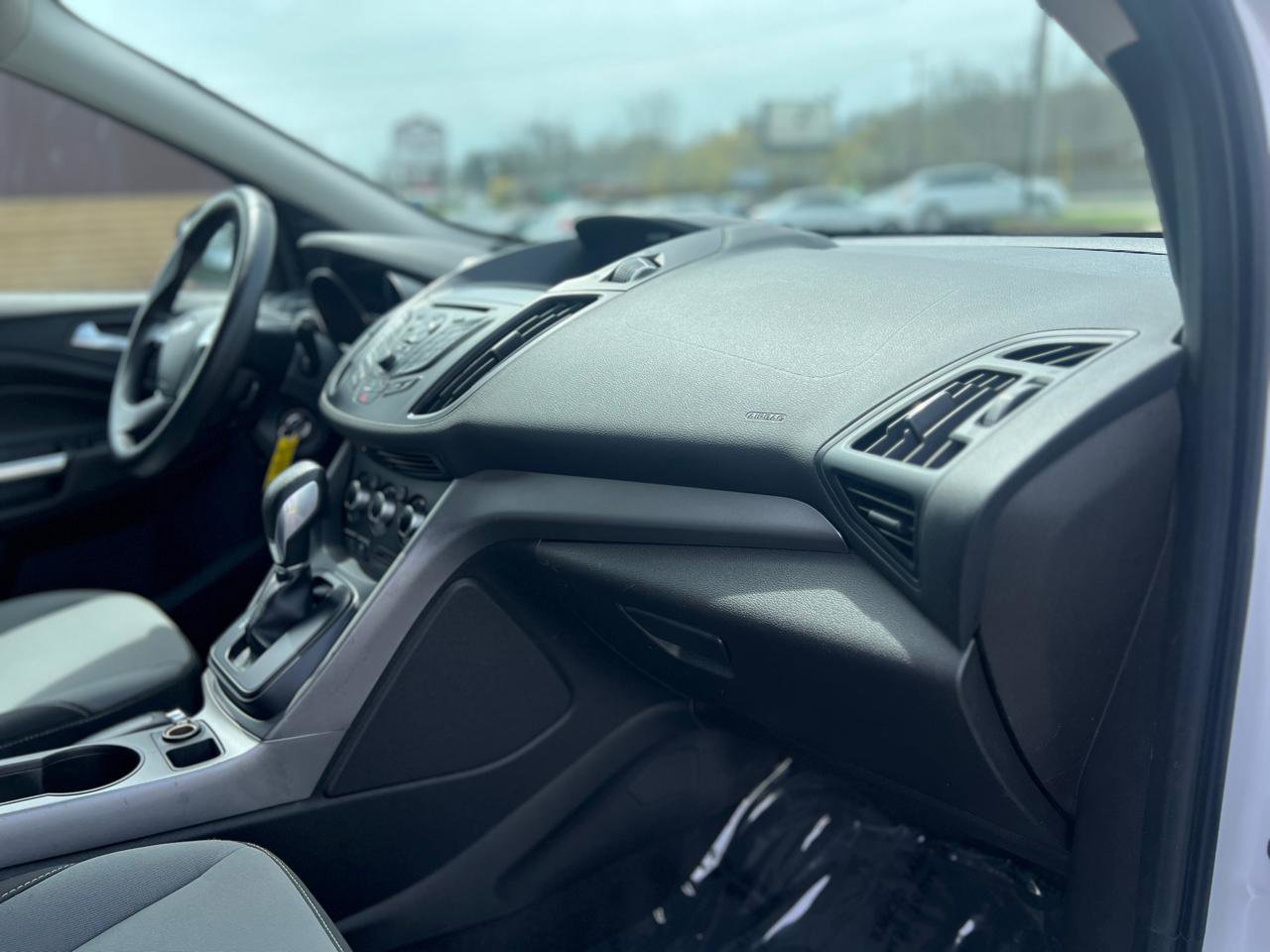 Used 2014 Ford Escape SE image 39