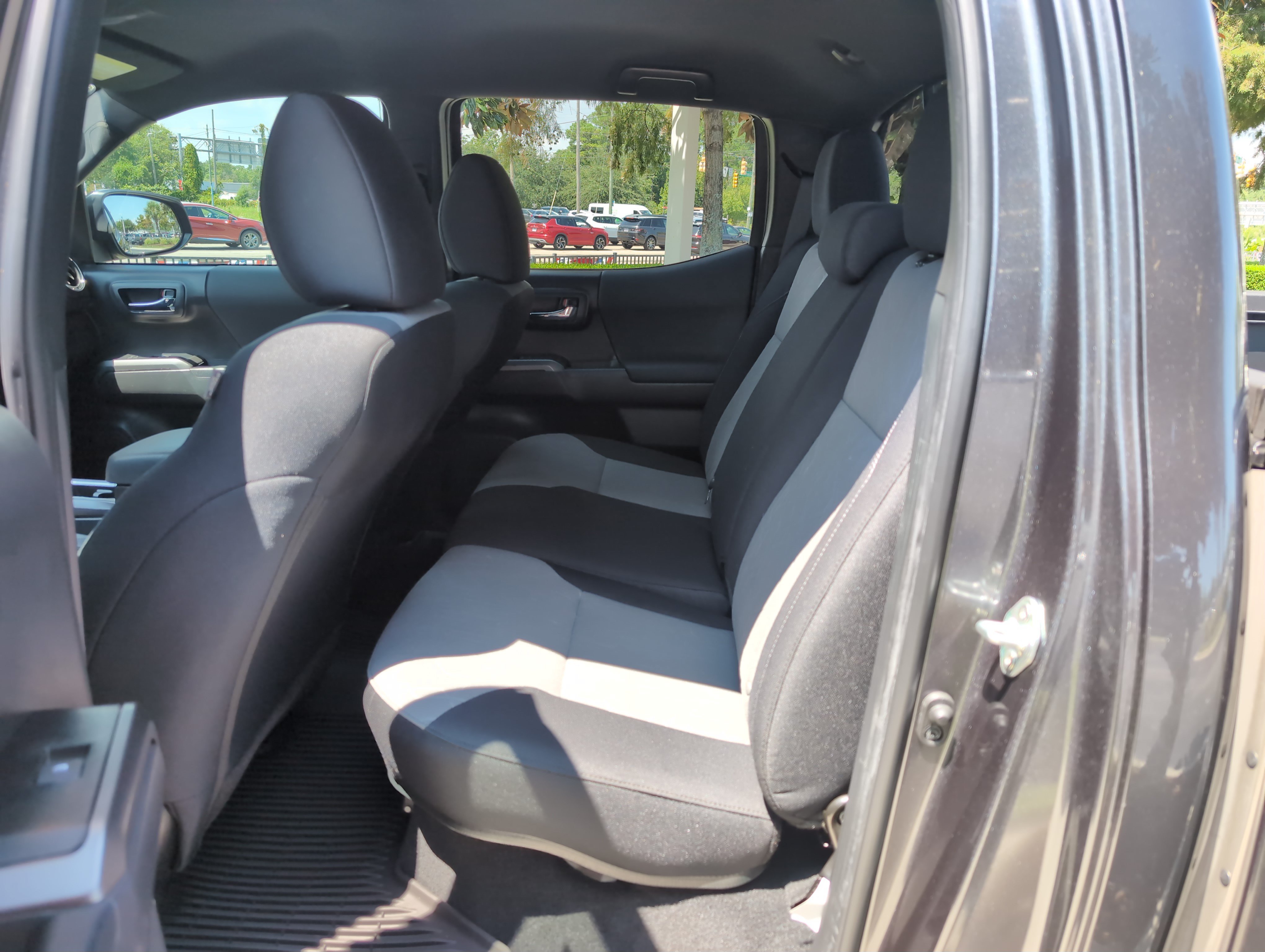 Certified 2023 Toyota Tacoma TRD Off-Road w/ Advanced Technology Package AWD/4WD image 27