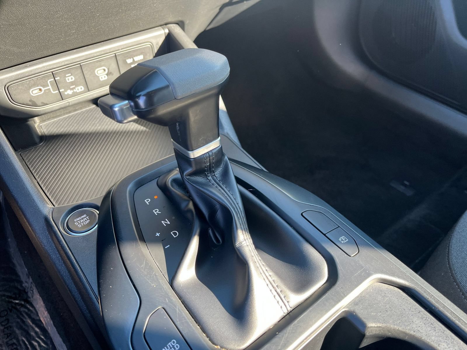 Used 2025 Kia K4 FWD image 41