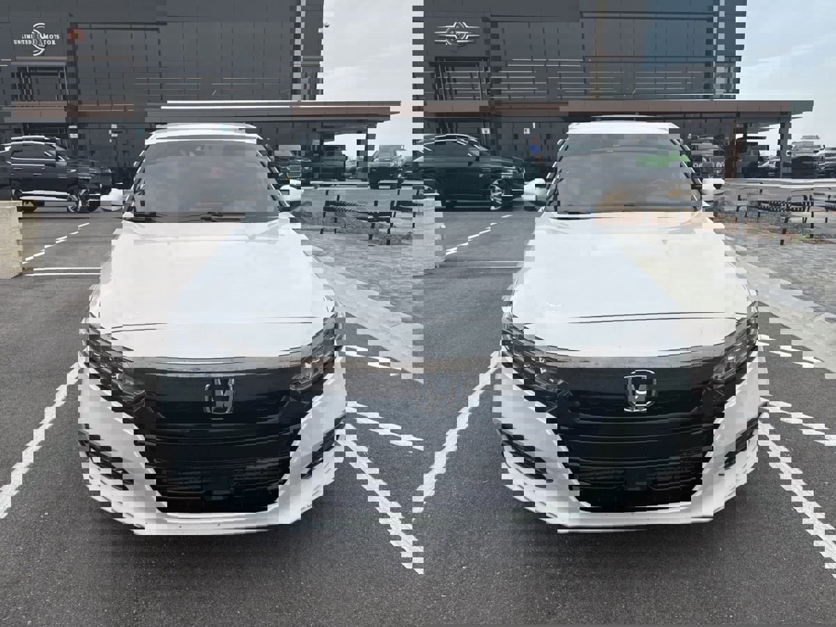 Used 2020 Honda Accord Sport image 3