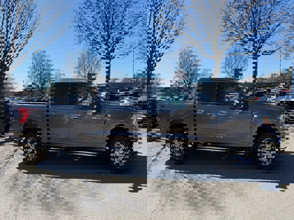 Used 2023 Ford F150 XLT w/ Equipment Group 302A High image 5