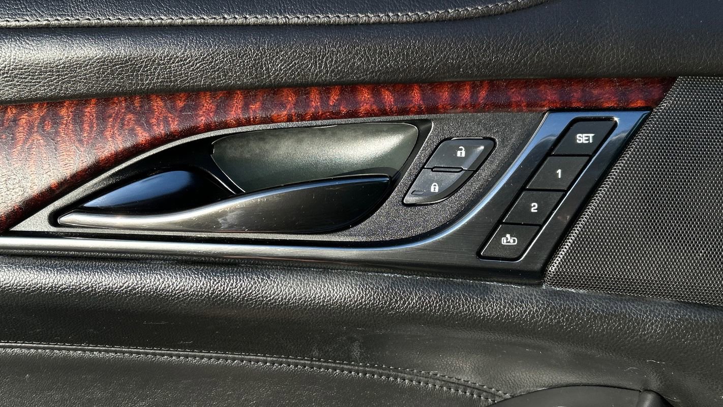 Used 2017 Cadillac CTS Luxury image 28