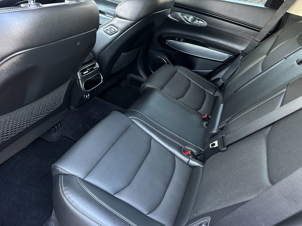 Used 2023 Genesis GV70 2.5T w/ Select Package image 13