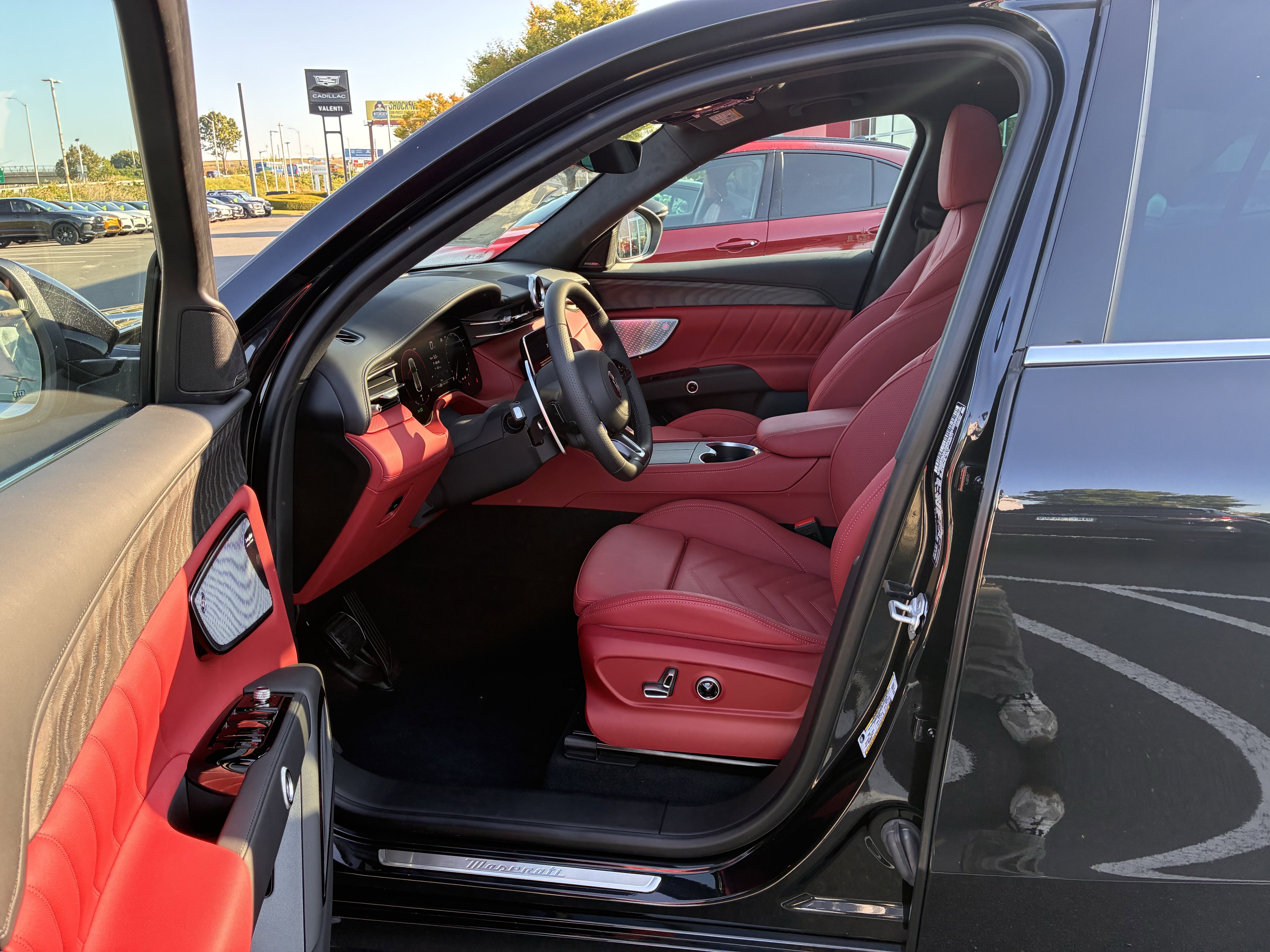 New 2025 Maserati Grecale GT image 16