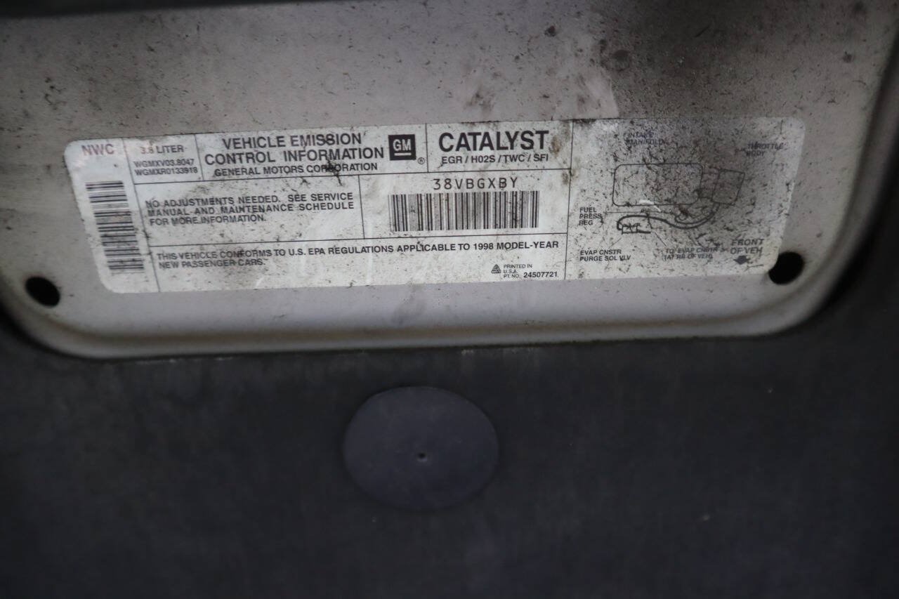 Used 1998 Oldsmobile Intrigue GL FWD image 38