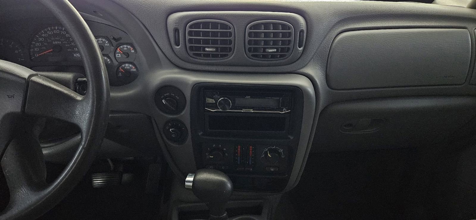 Used 2005 Chevrolet TrailBlazer LS w/ LS Preferred Equipment Group AWD/4WD image 11