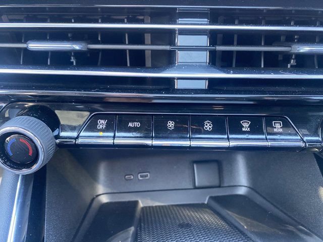 Used 2026 Chevrolet Traverse RS AWD/4WD image 27