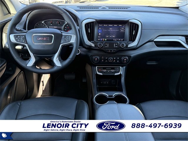 Used 2024 GMC Terrain SLT image 12