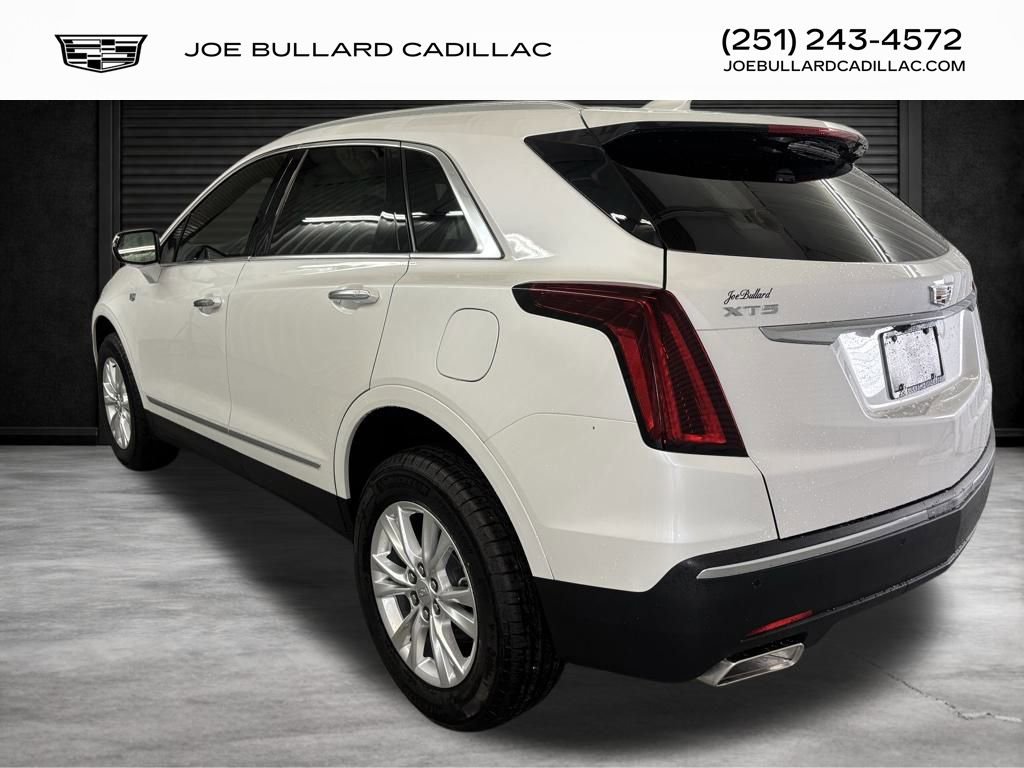 New 2025 Cadillac XT5 Luxury image 4