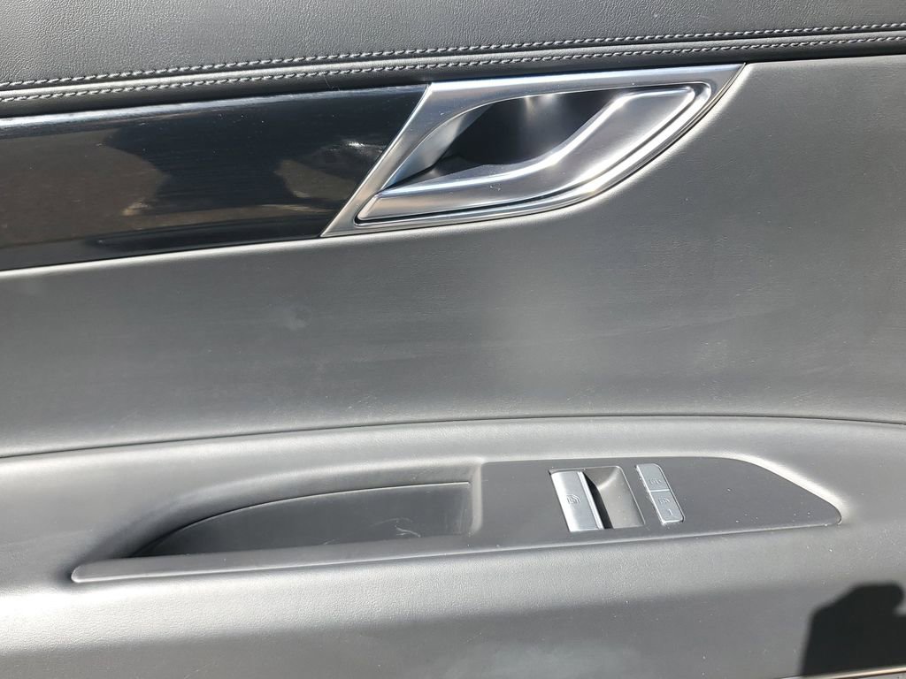 Used 2022 Genesis GV80 2.5T image 19