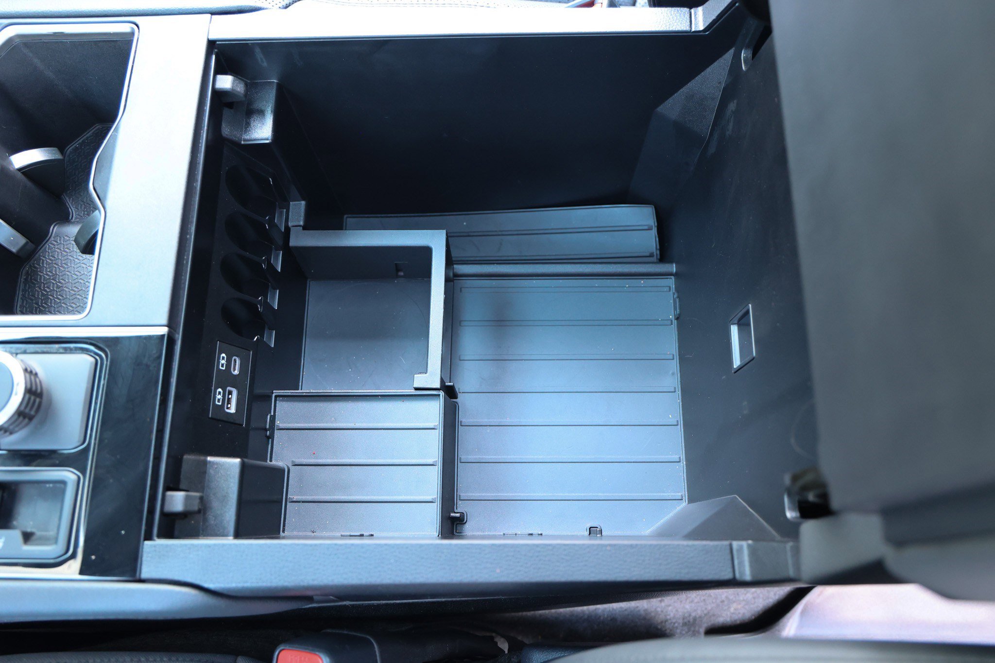 Used 2025 Toyota Tundra Limited image 32