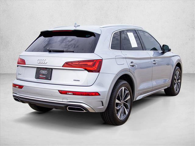 Used 2022 Audi Q5 2.0T Premium w/ Convenience Package AWD/4WD image 5