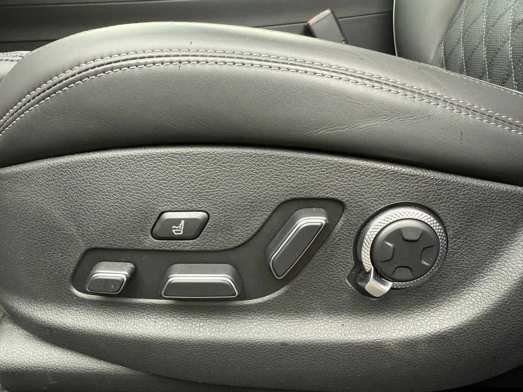 Certified 2025 Genesis GV70 3.5T Sport w/ Sport Prestige Package image 9