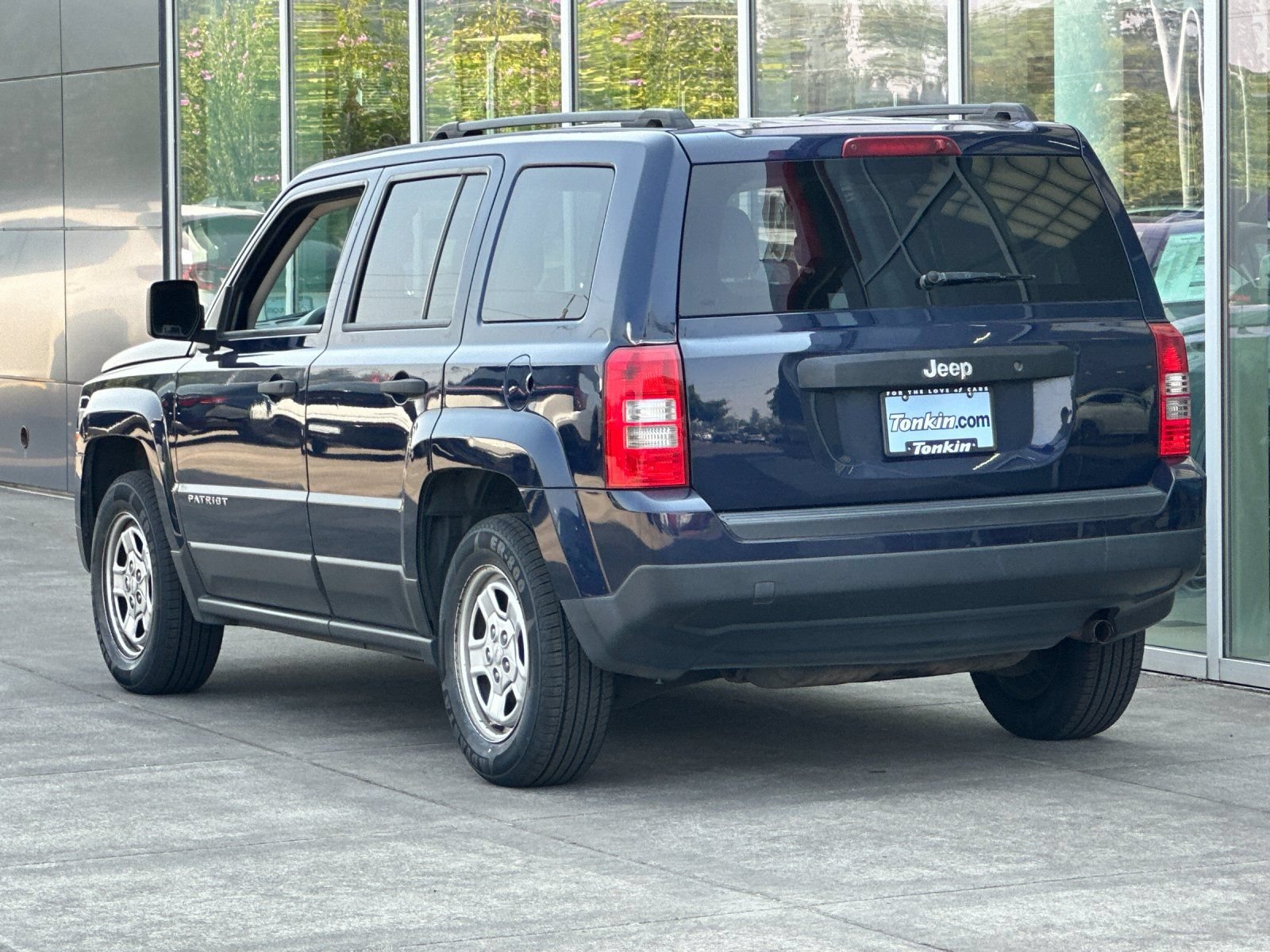 Used 2015 Jeep Patriot Sport FWD image 5