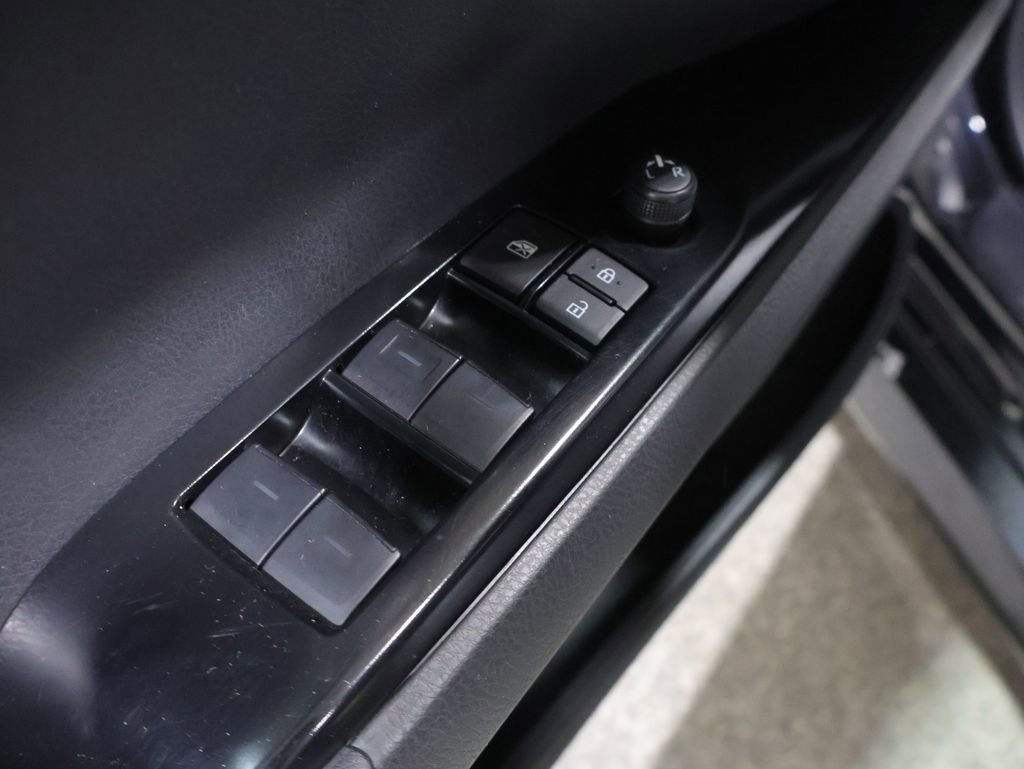 Used 2025 Toyota Camry LE image 14