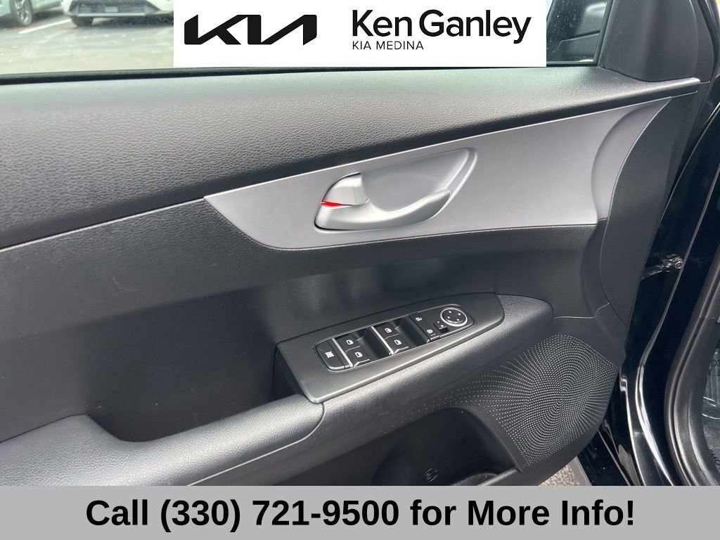 Certified 2023 Kia Forte LXS image 27