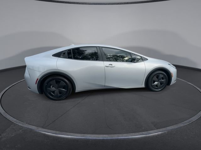 Used 2024 Toyota Prius LE image 16