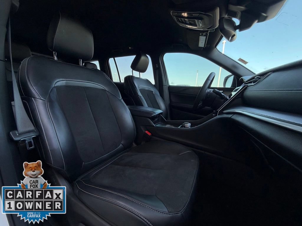 Used 2023 Jeep Grand Cherokee L Laredo AWD/4WD image 27