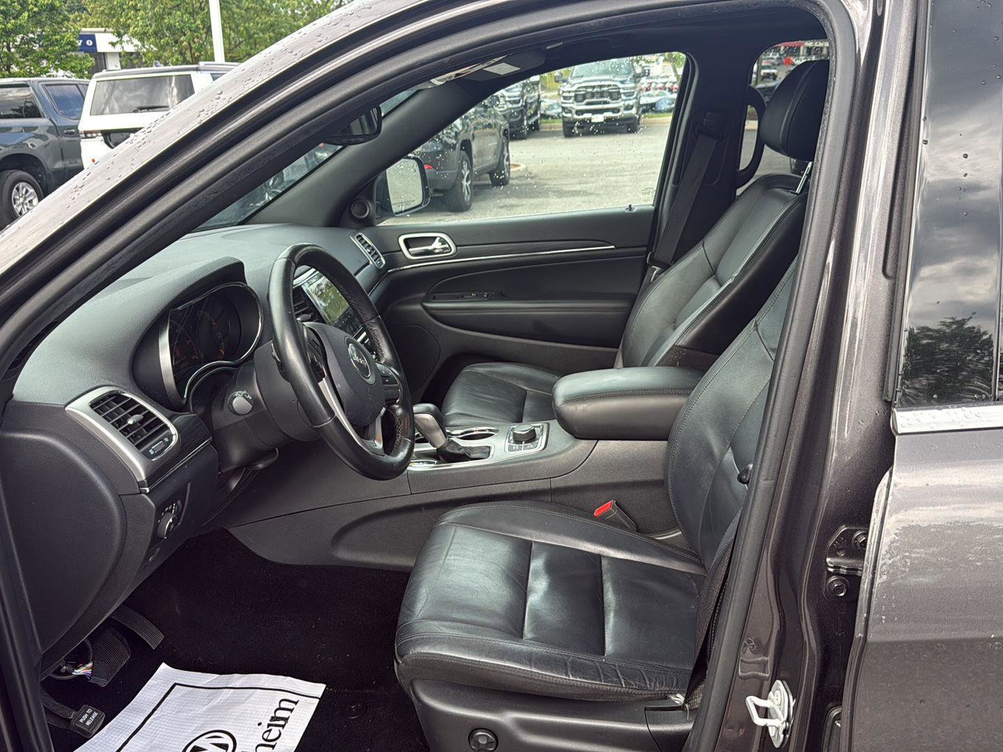 Used 2020 Jeep Grand Cherokee Limited AWD/4WD image 8