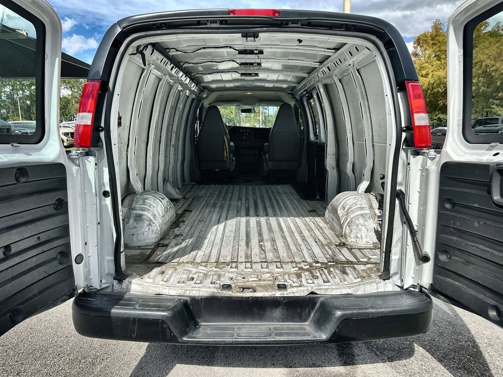 Used 2022 GMC Savana 3500 Work Van w/ Driver Convenience Package image 23