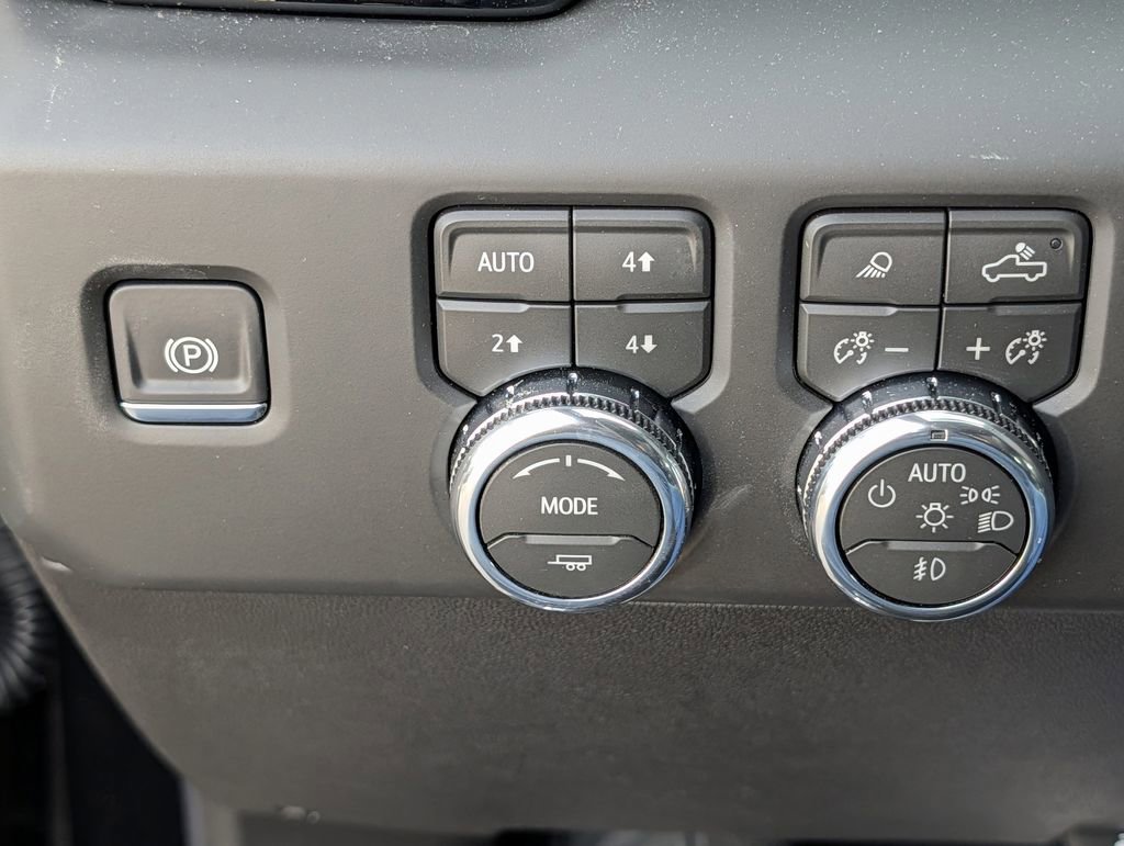 New 2026 GMC Sierra 2500 AT4 w/ AT4 Premium Plus Package image 21