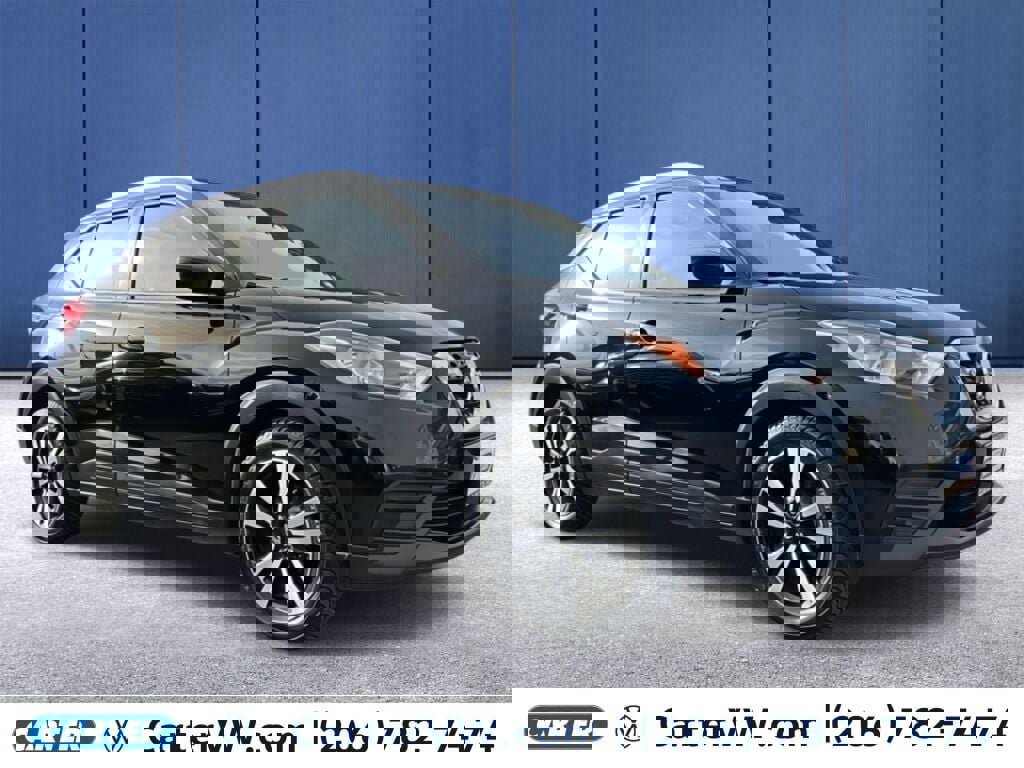 Used 2020 Nissan Kicks SV