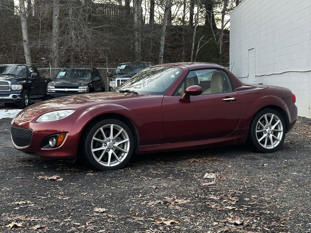 Used 2010 MAZDA MX-5 Miata Grand Touring w/ Premium Pkg image 4
