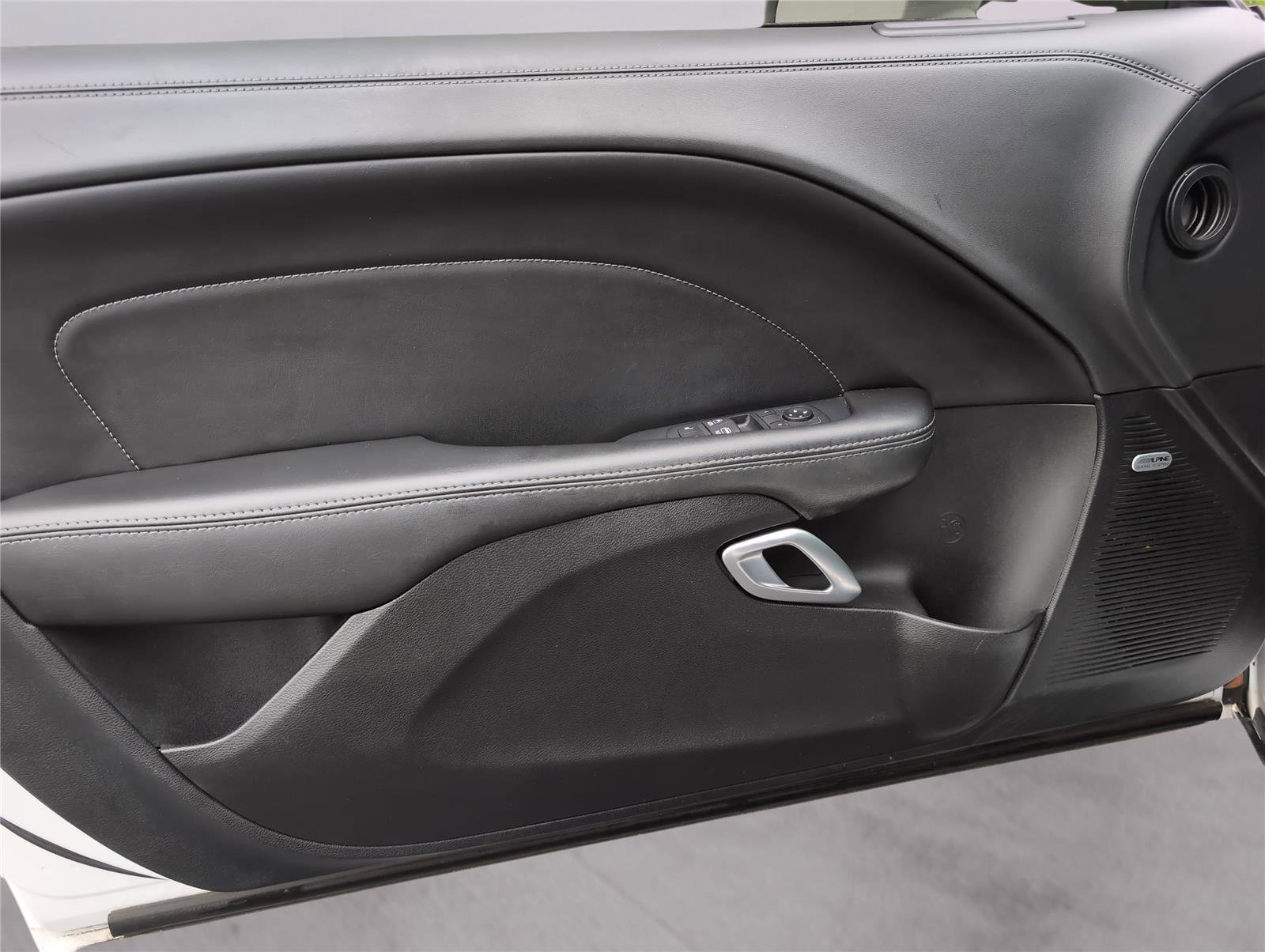 Used 2020 Dodge Challenger R/T w/ Plus Package image 17