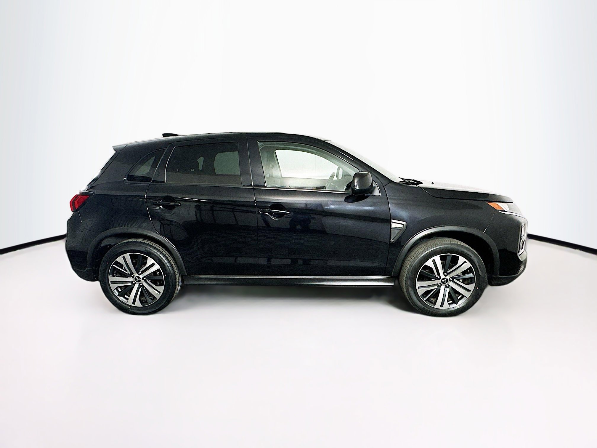 Used 2023 Mitsubishi Outlander Sport ES image 10