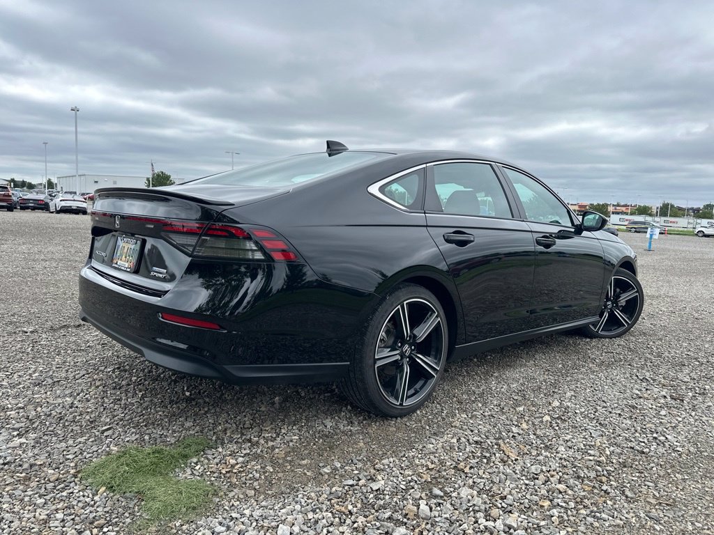 Used 2024 Honda Accord Sport image 10