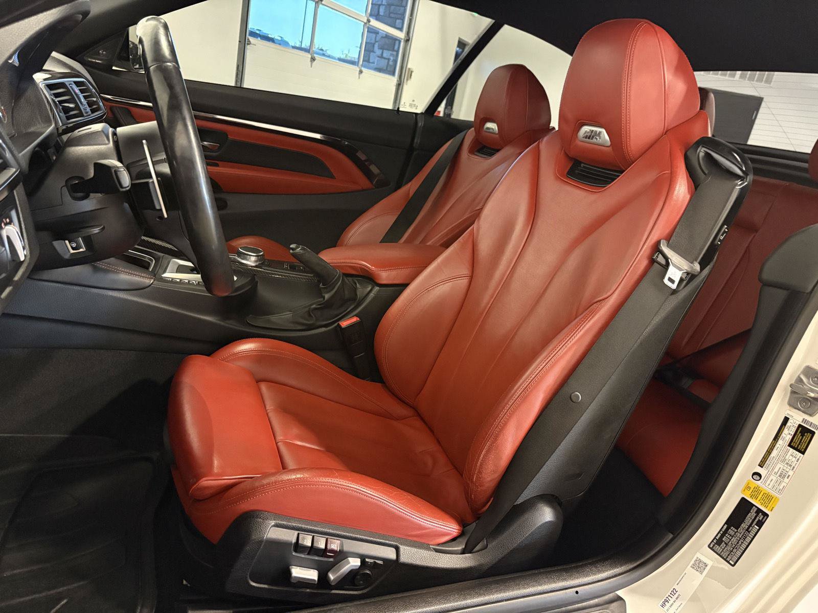 Used 2017 BMW M4 Convertible RWD image 21