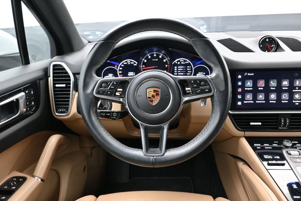 Certified 2022 Porsche Cayenne AWD/4WD image 21