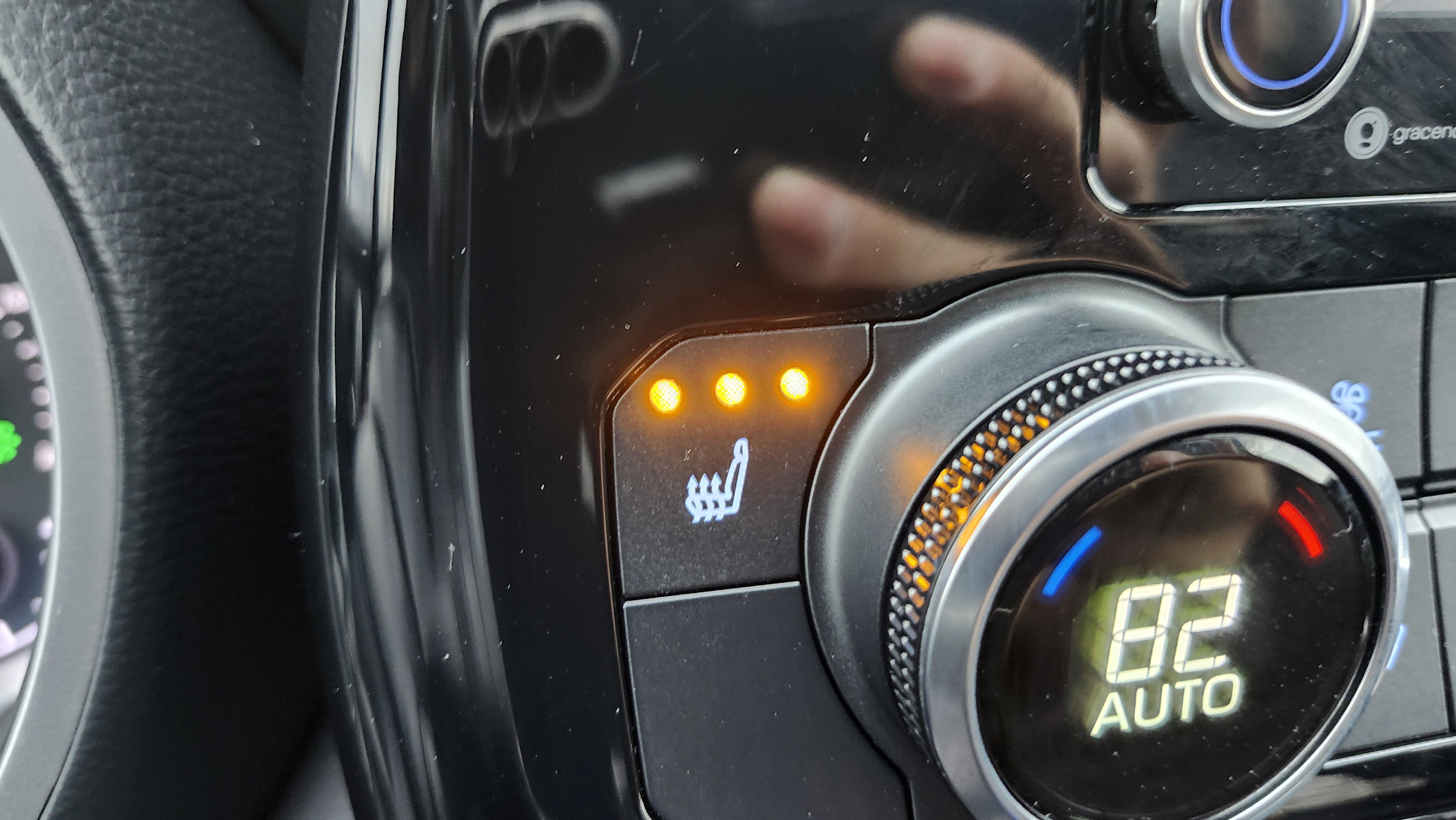 Used 2022 Toyota Highlander XLE image 9