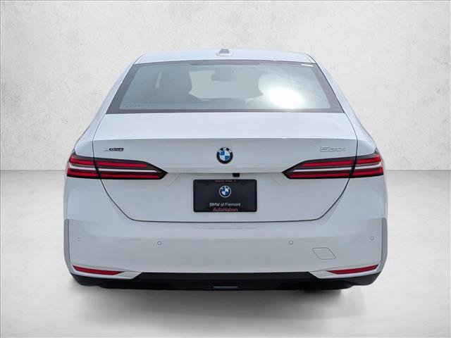 Used 2026 BMW 530i xDrive w/ Premium Package image 7