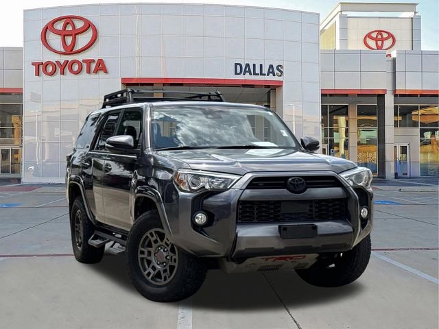 Used 2020 Toyota 4Runner SR5 Premium w/ Moonroof Package
