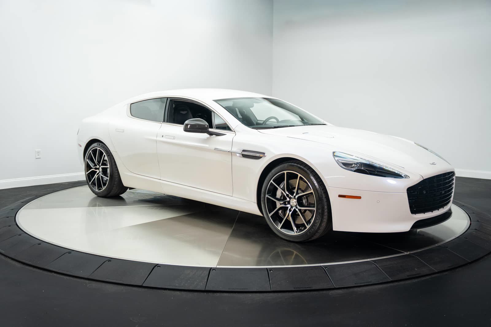 Used 2014 Aston Martin Rapide S RWD image 14
